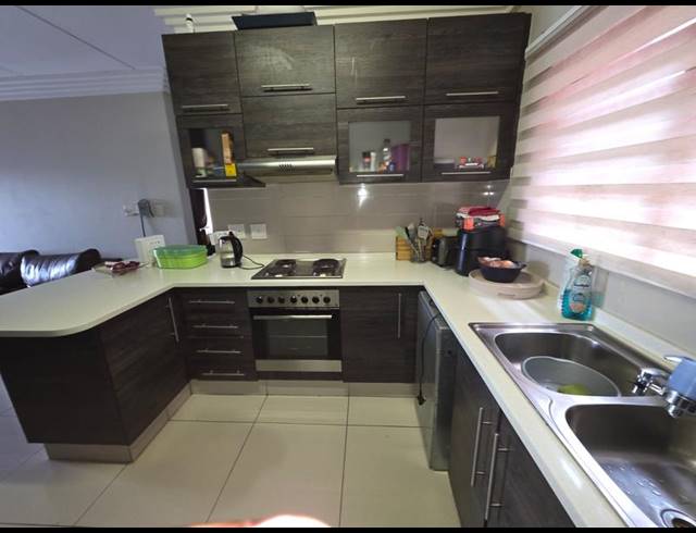 3 BEDROOM APARTMENT FOR SALE IN EVELEIGH